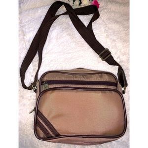 NWOT Brown Purse Bag Adjustable Many Pockets